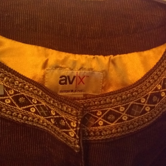 EUC Avenue Jeans Embroidered Brown Corduroy Jacket size 3X - Picture 3 of 6
